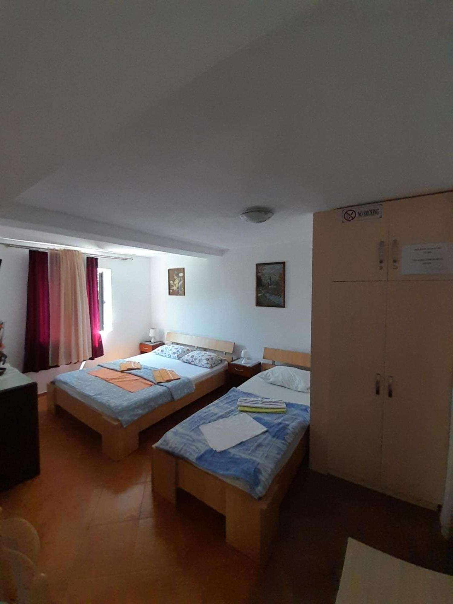 Apartments Kovacevic Petrovac Quarto foto