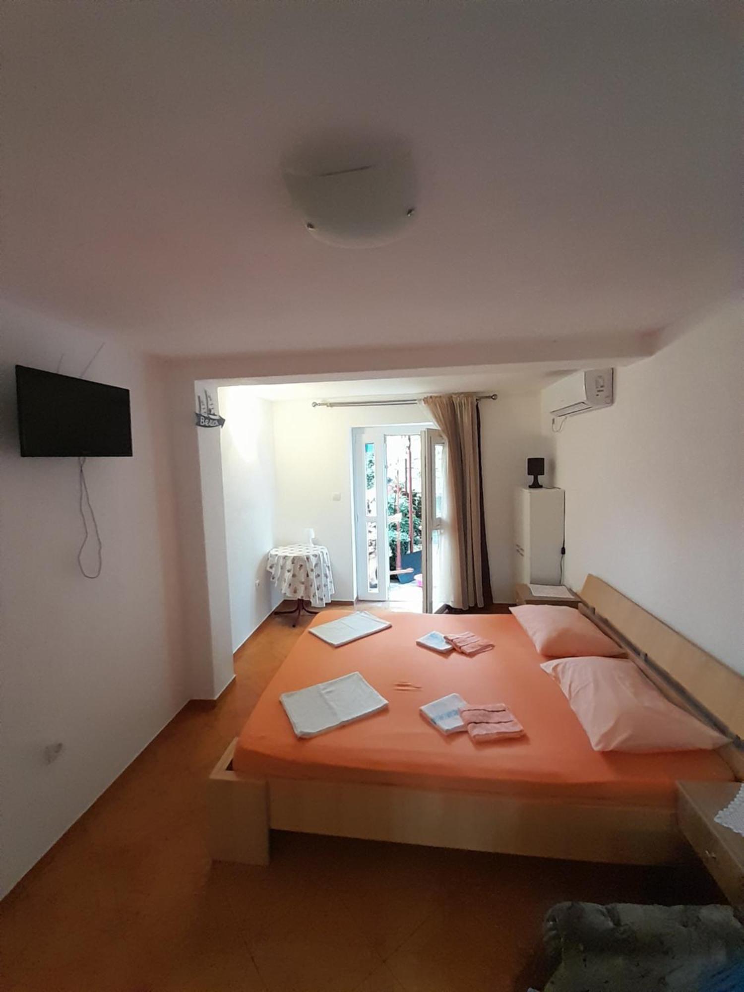 Apartments Kovacevic Petrovac Quarto foto